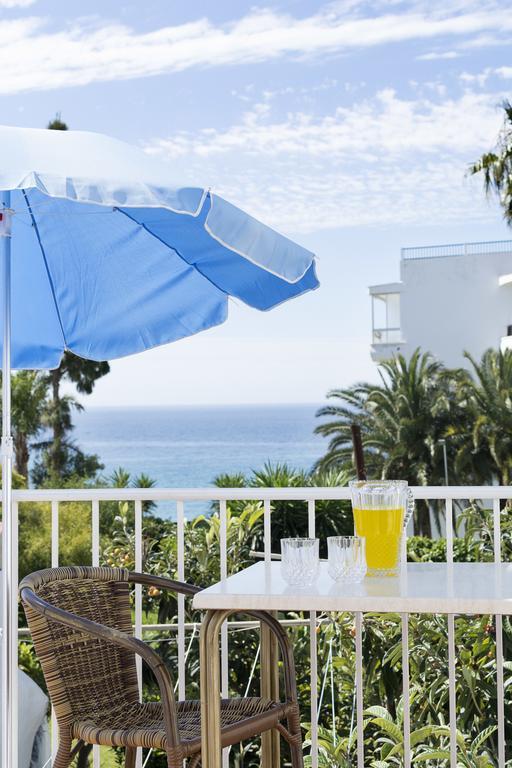 Hostal Mena Nerja Bagian luar foto